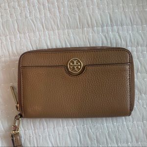 Tory Burch Leather Wristlet